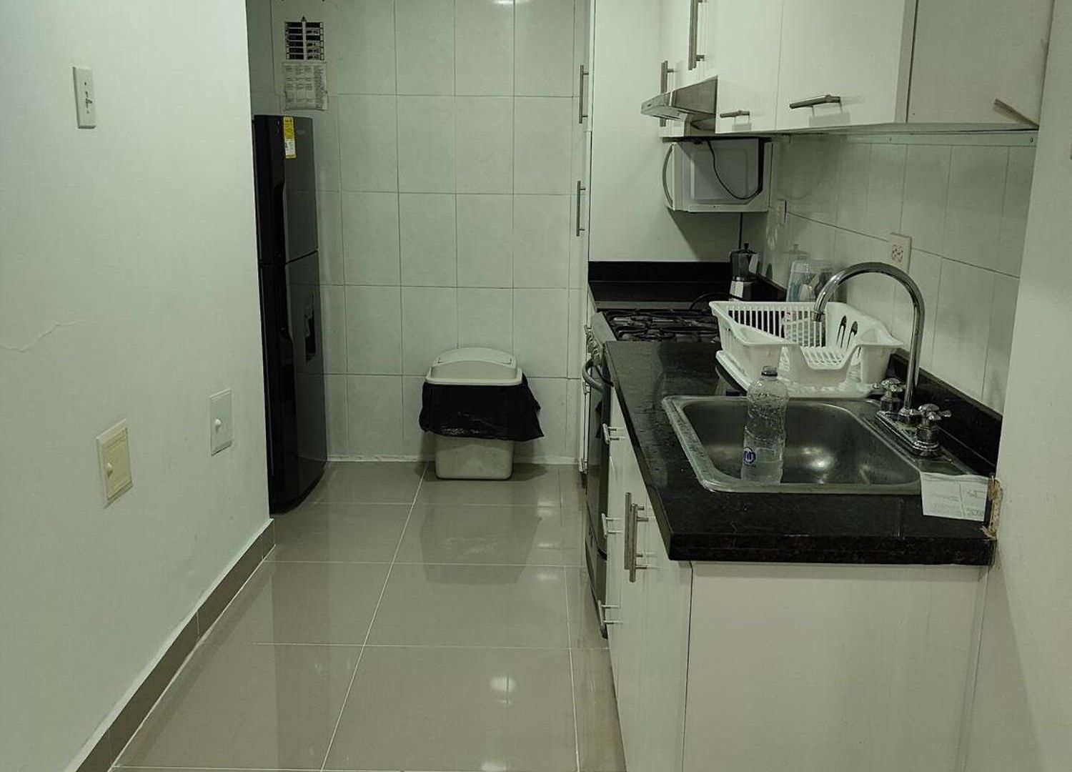 Em3-2g De 4 Hab En Zona Residencial Con Aire Acondicionado Wifi Y Parqueadero Apartamento *