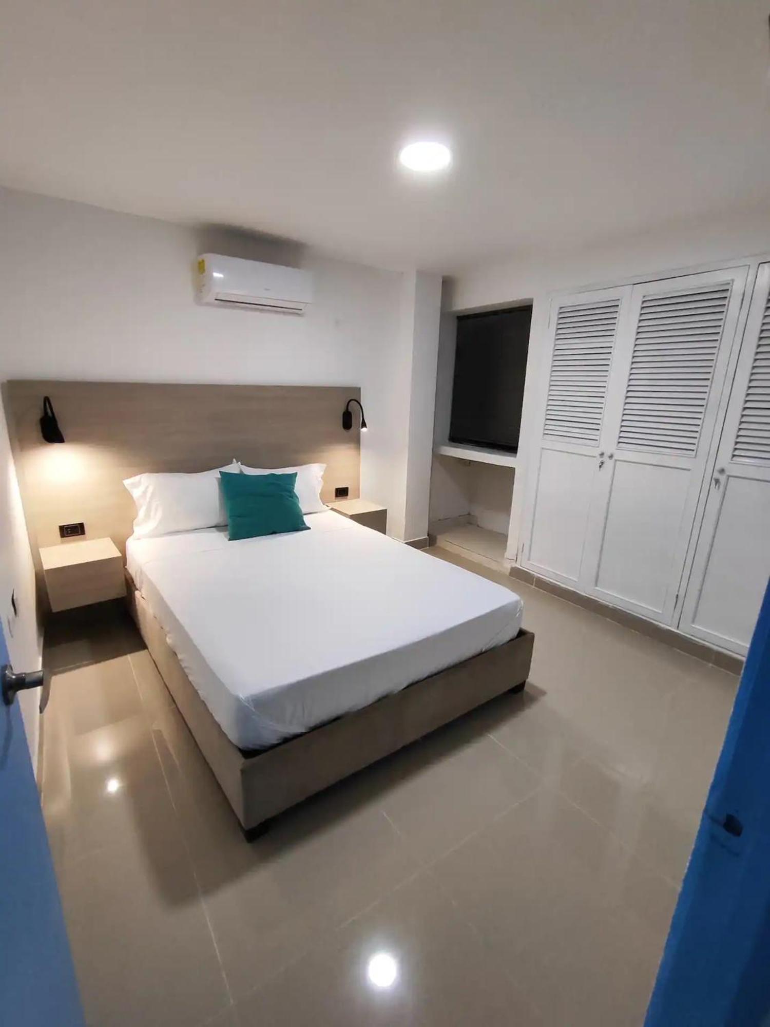 Em3-2g De 4 Hab En Zona Residencial Con Aire Acondicionado Wifi Y Parqueadero Apartamento Cartagena
